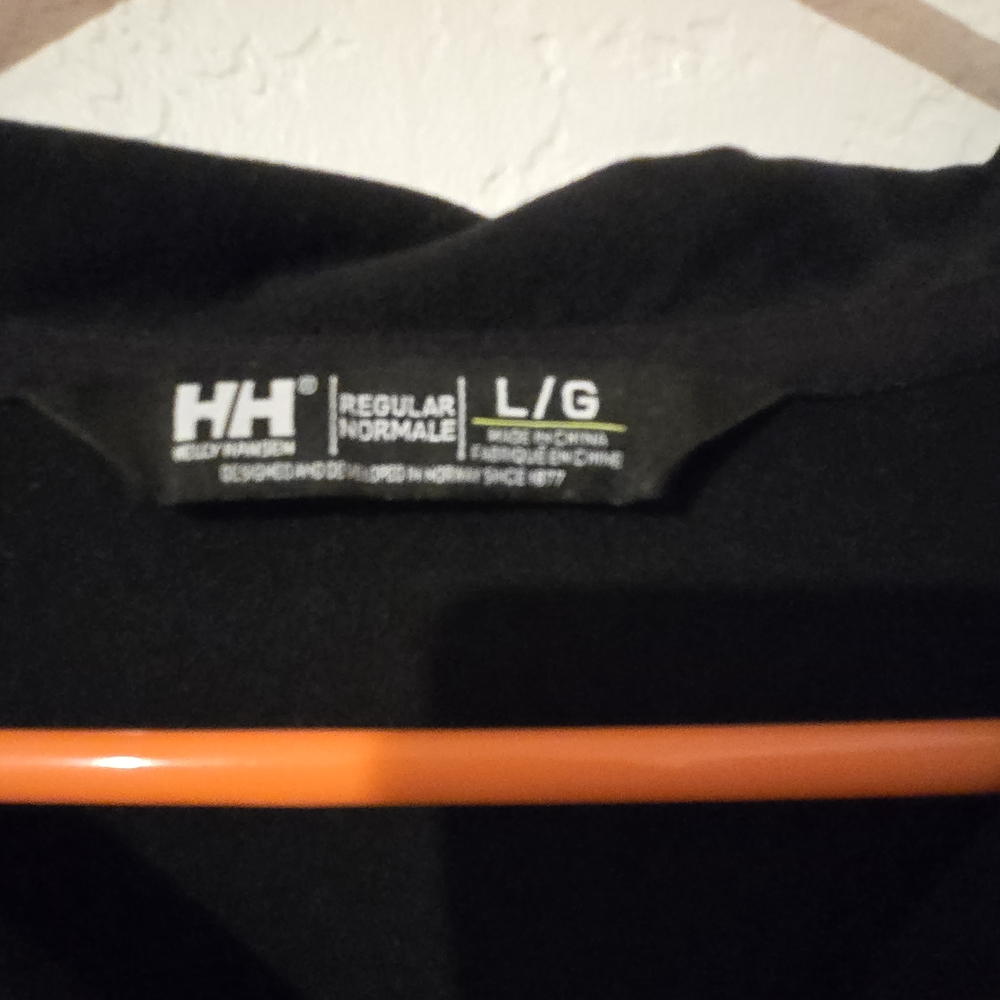 Helly Hansen Men's Black Lightweight Jacket - Picture 2 of 4
